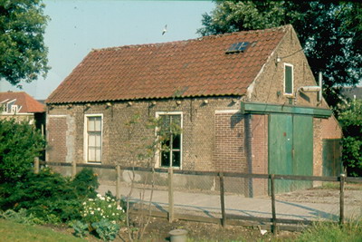 Woning/schuur, behorend bij boerderij Albandswaardsedijk 101. Foto 1975.