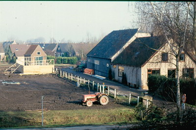 De boerderij van Van Noordt aan de Albrandswaardsedijk in 1988.